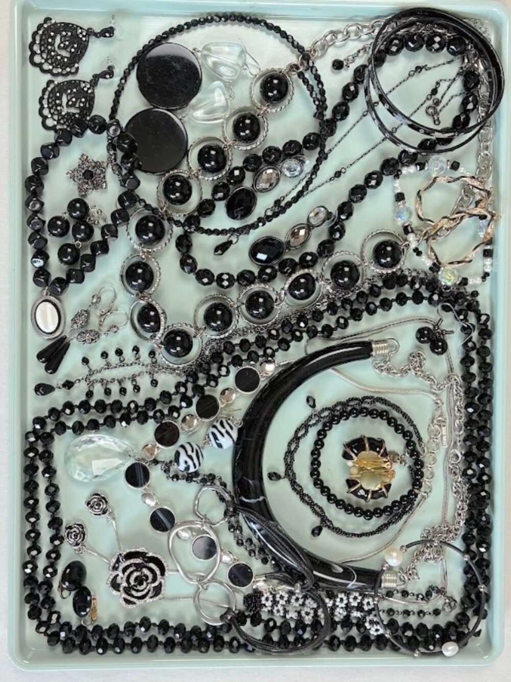 Jewelry Lot Black Silver/Gold Tone Wearable Costume Resell 28 pc 1+ lb Halloween